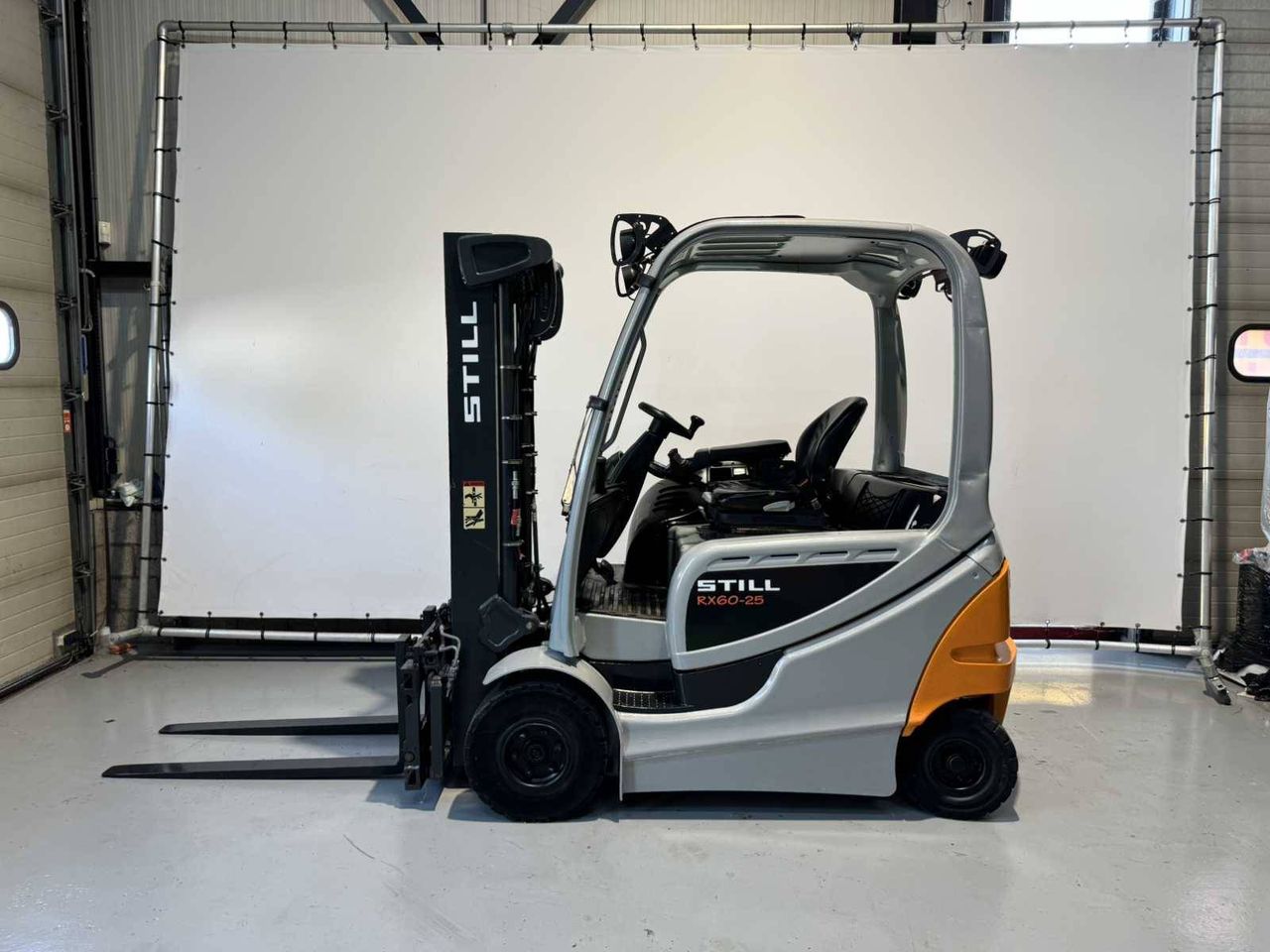 Forklift Still RX 60-25 Electric 2500kg 4.55m 2014