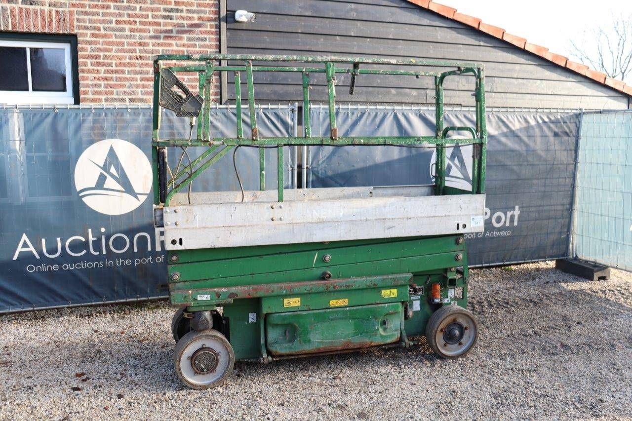 Scissor lift JLG 2030ES Electric 8.1m