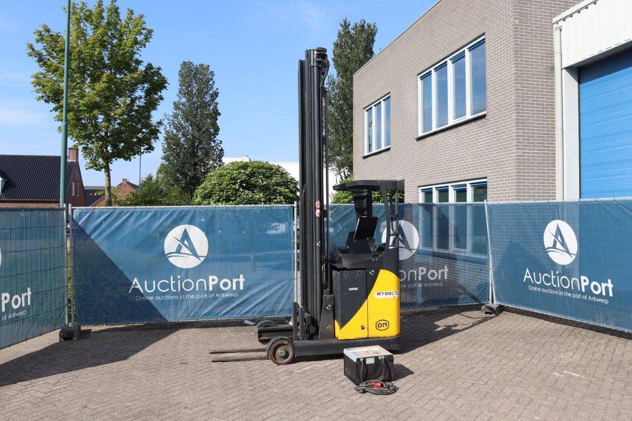 Reach truck OM Carrelli RT0025/RX14ac Electric 1400kg 10.85m 2008