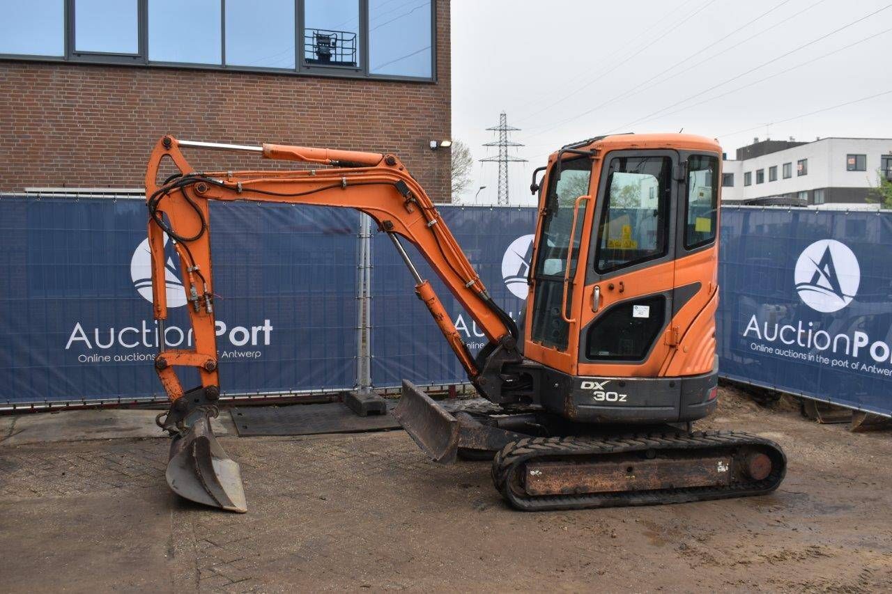Crawler excavator Doosan DX30Z Diesel