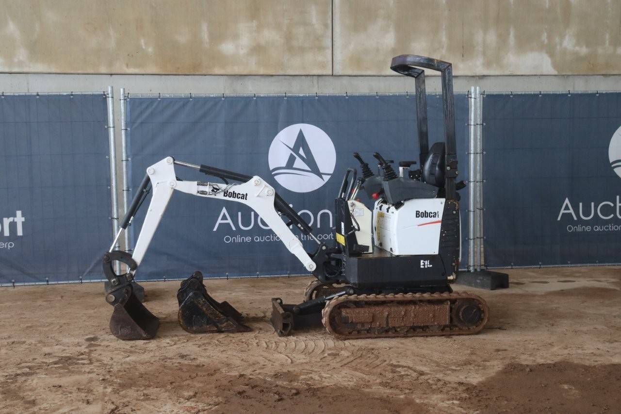Mini digger Bobcat E10 Diesel 2015
