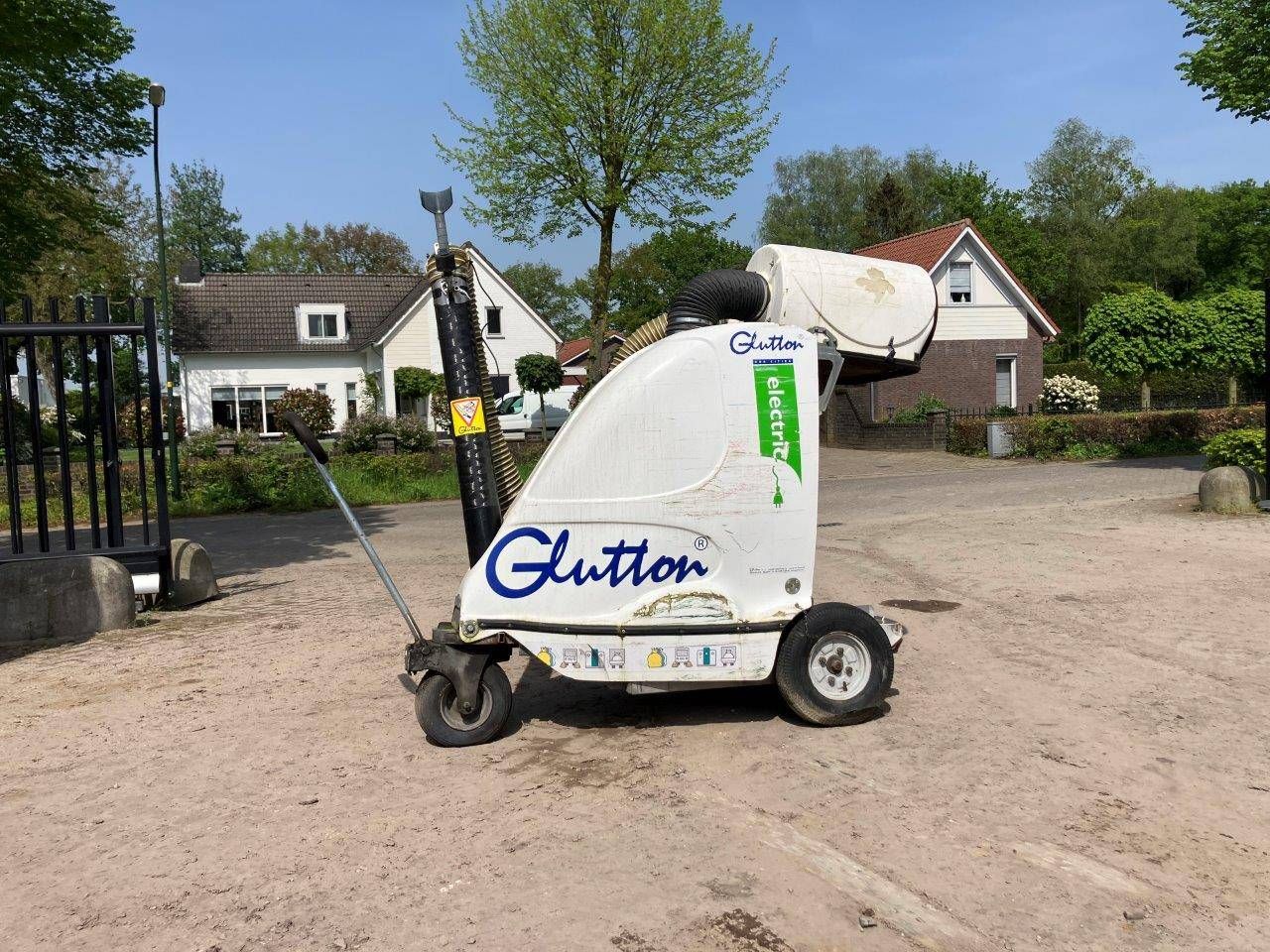Glutton 2411 Electric Suction Machine