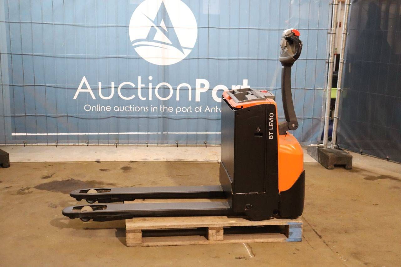 Pallet truck Toyota LWE160 Electric 1600kg 2017