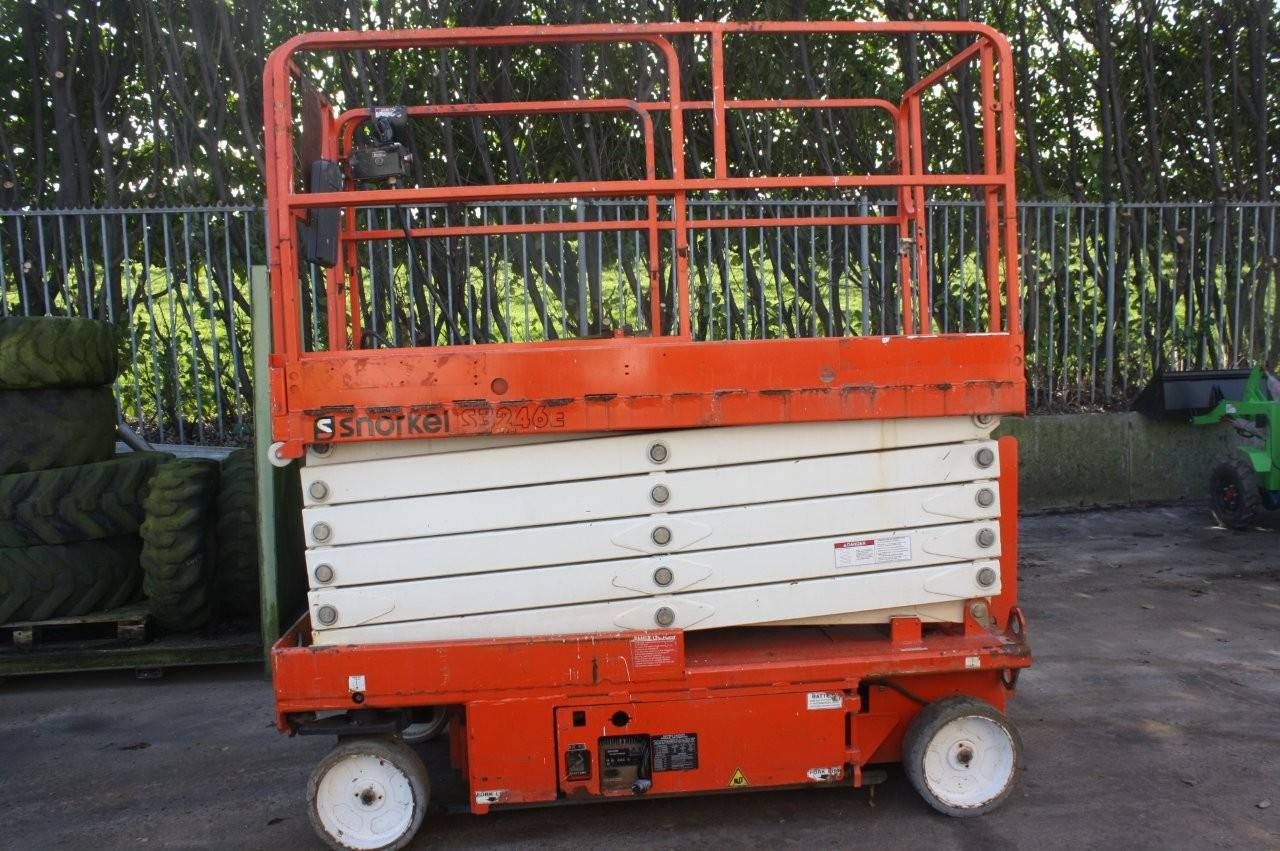 Scissor Lift Snorkel S3246E Electric 11.8m 2015 