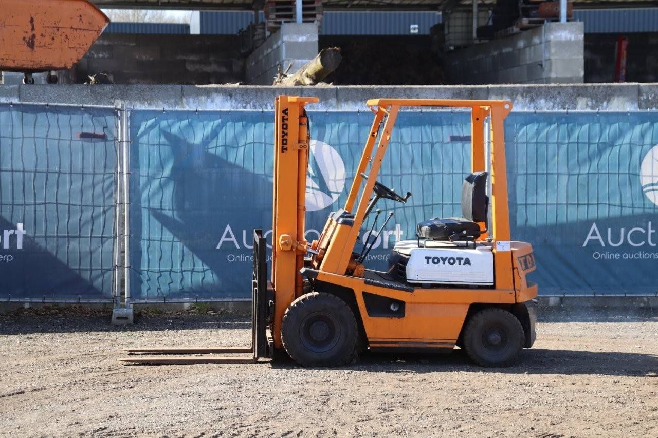 Forklift Toyota 4FG10 Petrol 1500kg 3.0m 1988