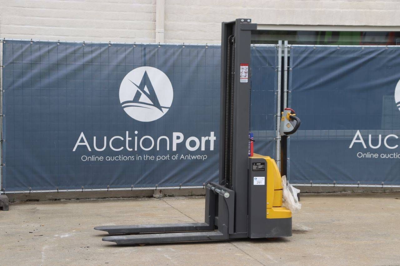 Stacker Nycheki EW15 Electric 1500kg