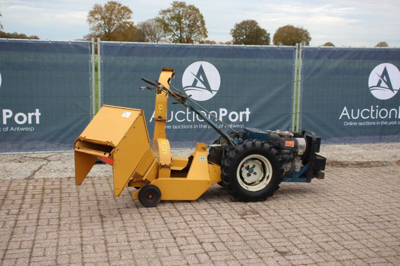 Wallenstein BX42SEU Diesel Wood Chipper