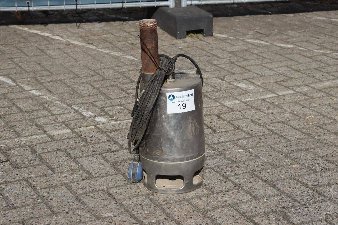 Bomba sumergible eléctrica