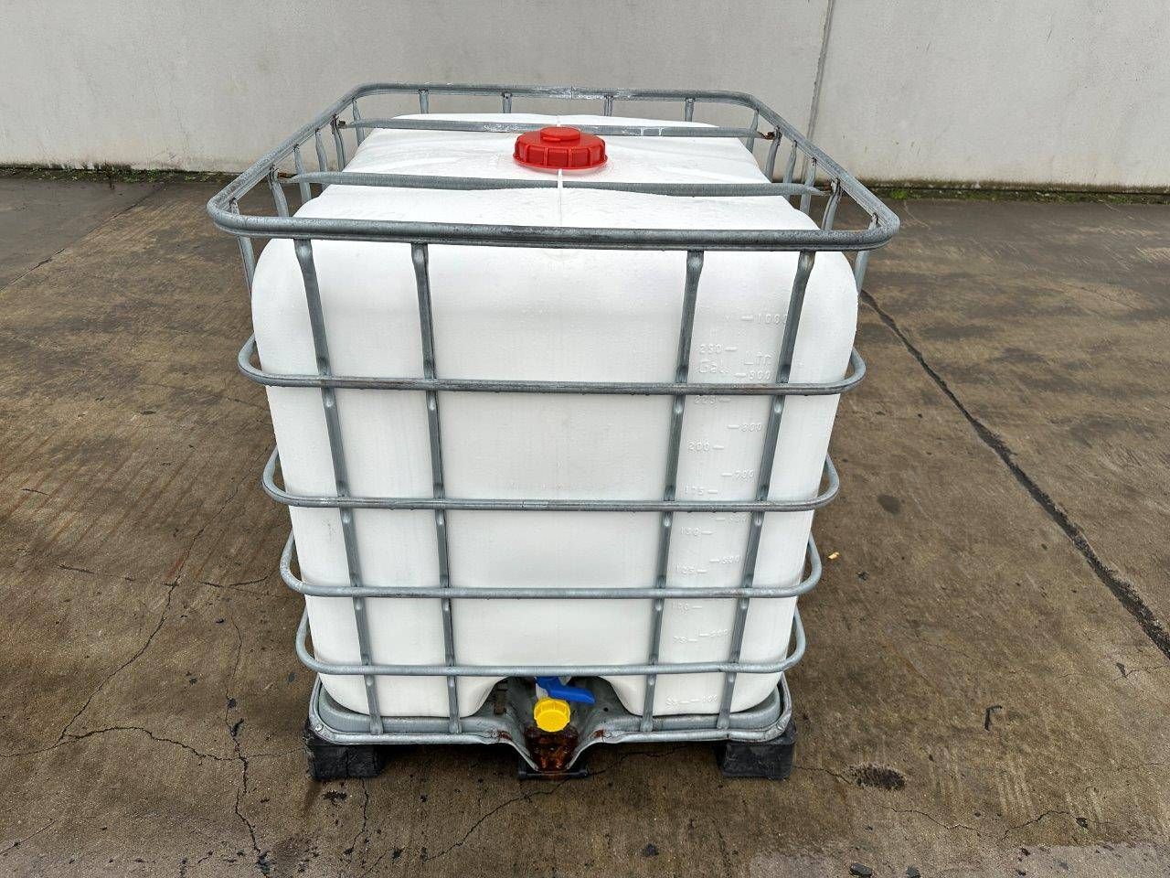 IBC tank with soap