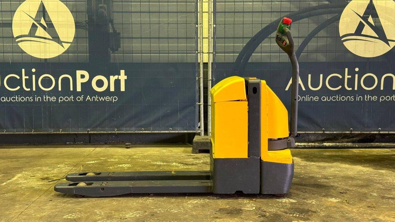 Pallet truck Jungheinrich EJE20 Electric 2000kg