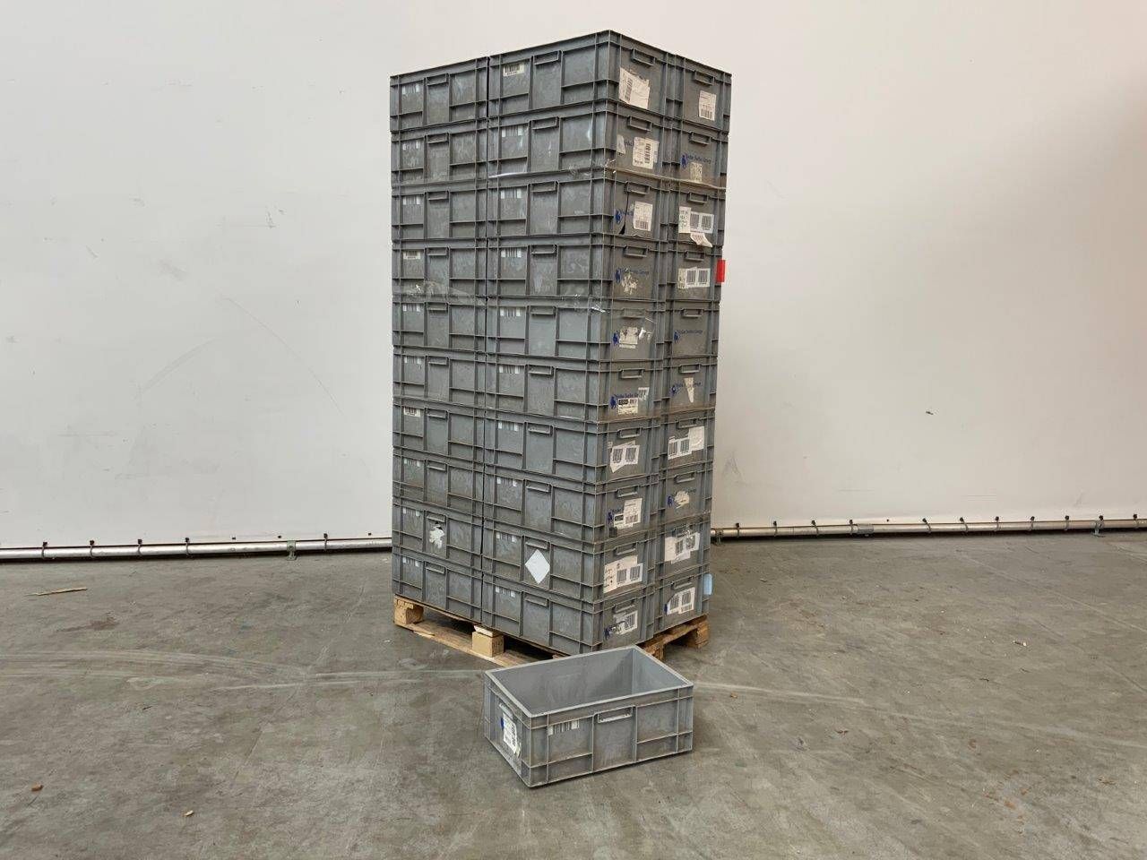 Storage bin 600x400x240mm 40 pieces