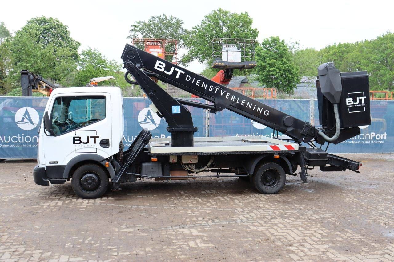 Nissan GSR Diesel Crane Truck 2008