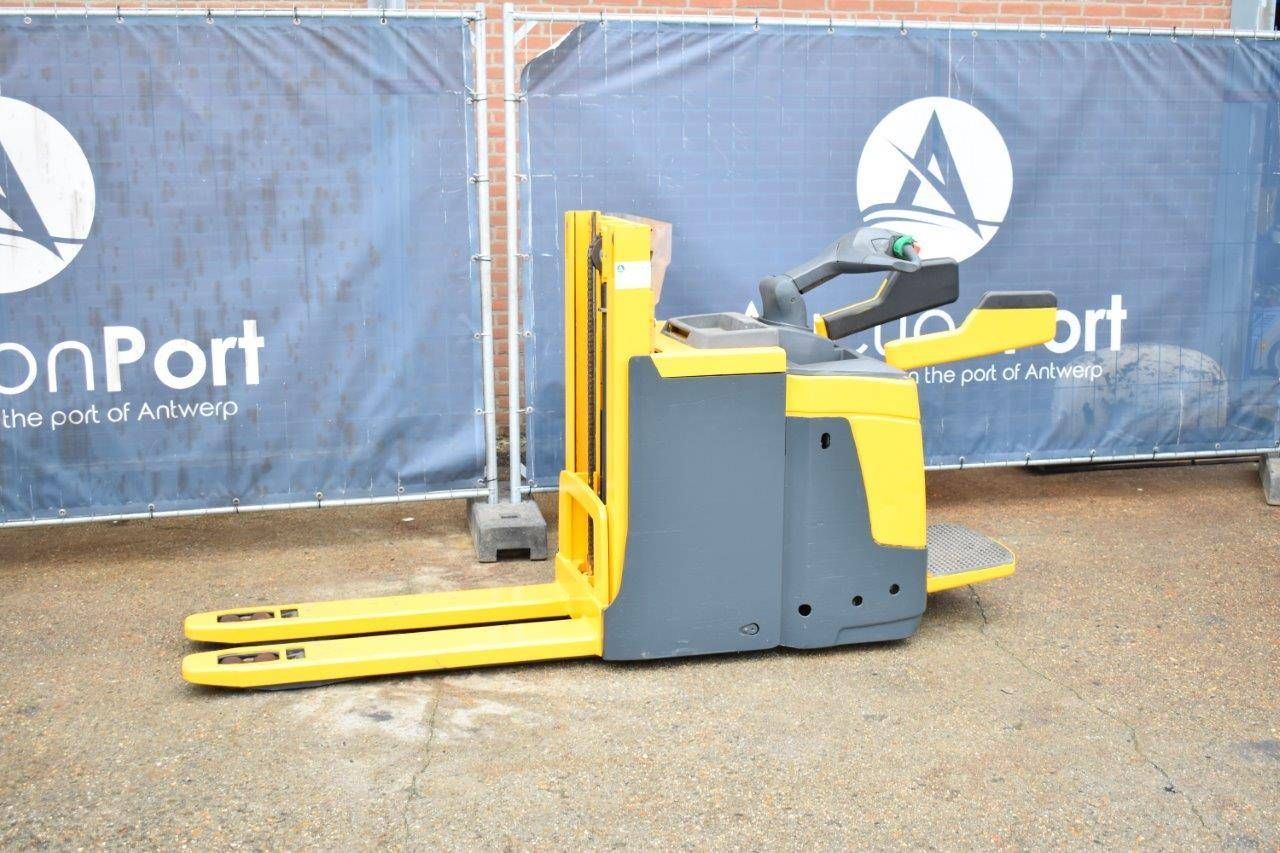 Stacker Jungheinrich ERD220KLPF Electric 2000kg