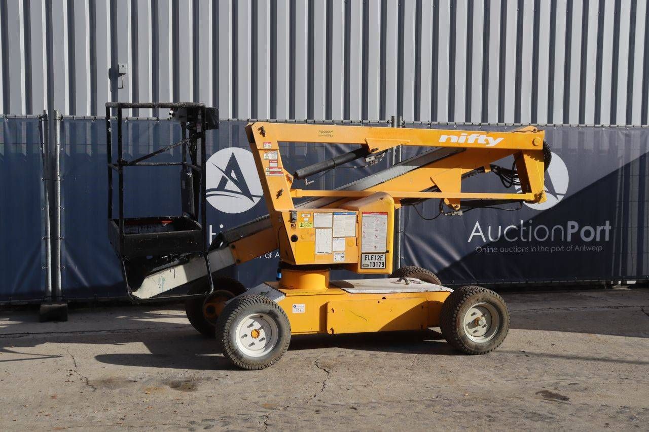 Knikarmhoogwerker Niftylift ELE12E Elektrisch 2011