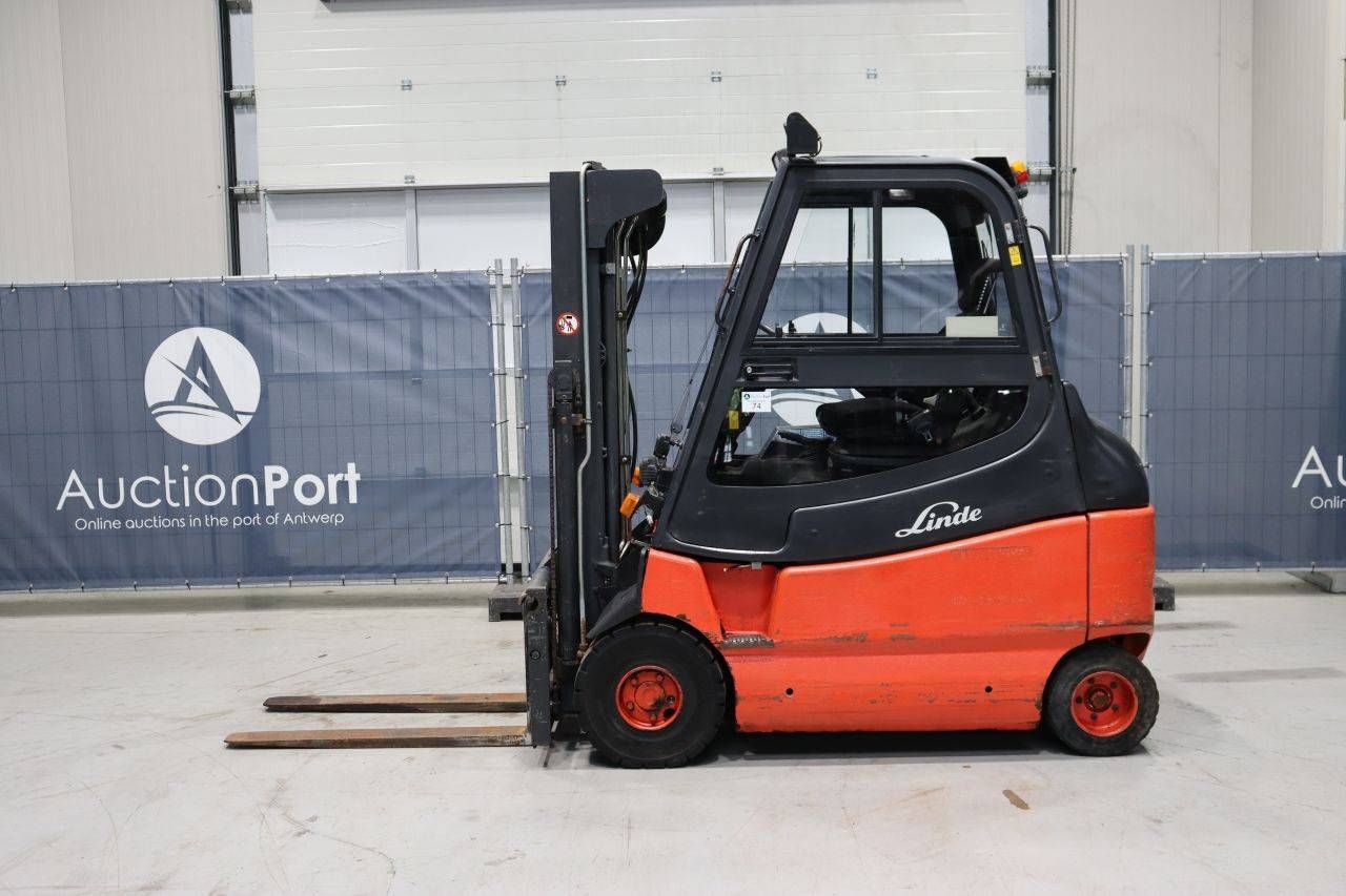 Empilhadeira elétrica Linde E30/600-03 3000kg 2003