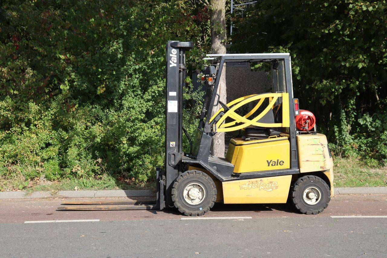 Empilhadeira Yale GLP25TF V2420 a GLP 2460kg 3,83m 2003