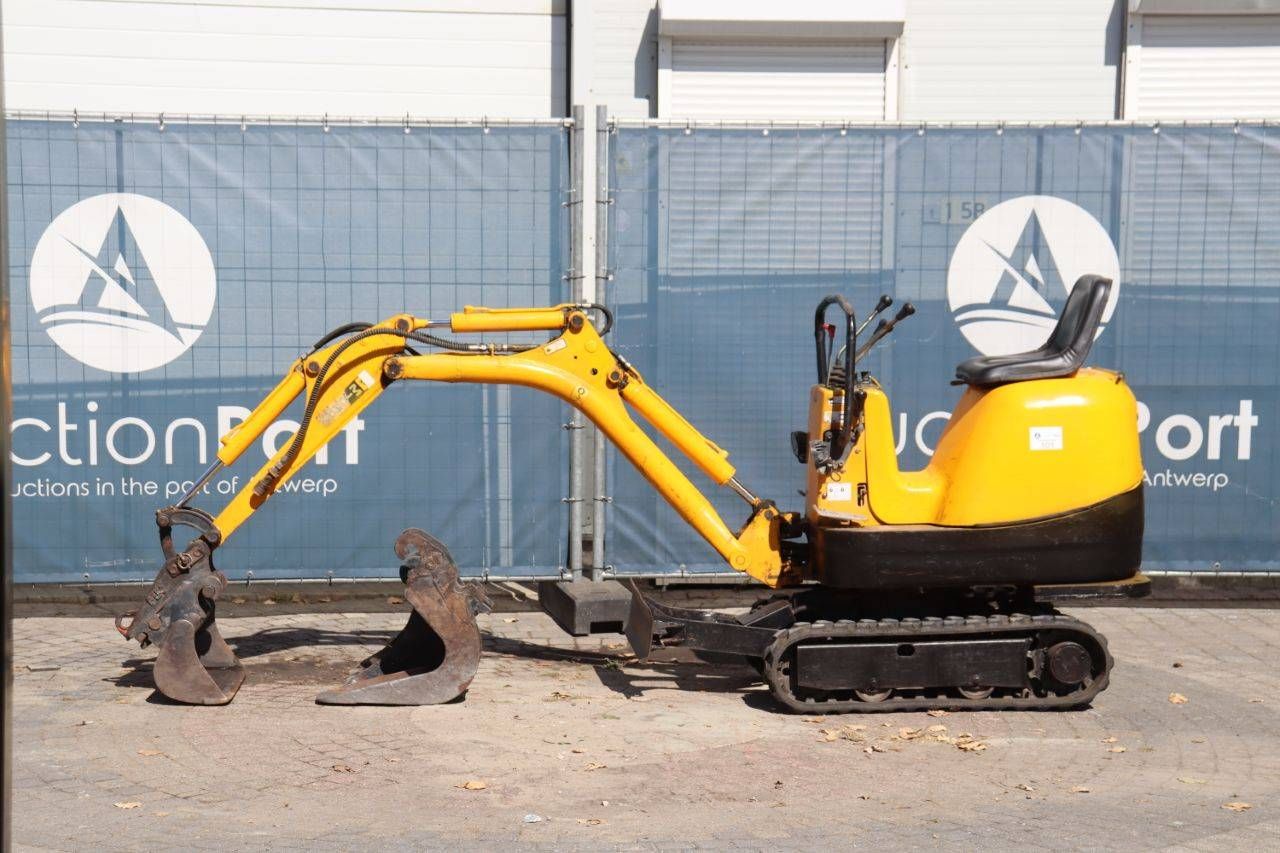 Mini excavator JCB Micro Diesel 9kW 2007