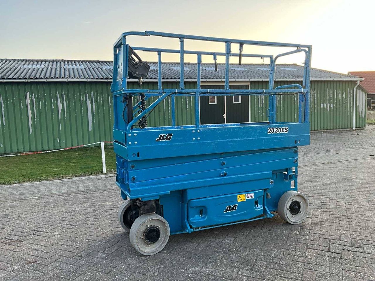 Scissor Lift JLG 2030ES Electric 8.1m 2008