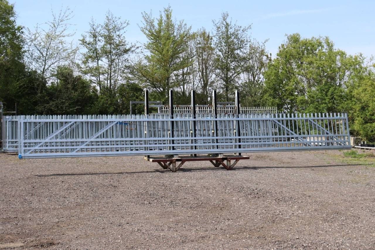 Cantilever Sliding Gate Demo
