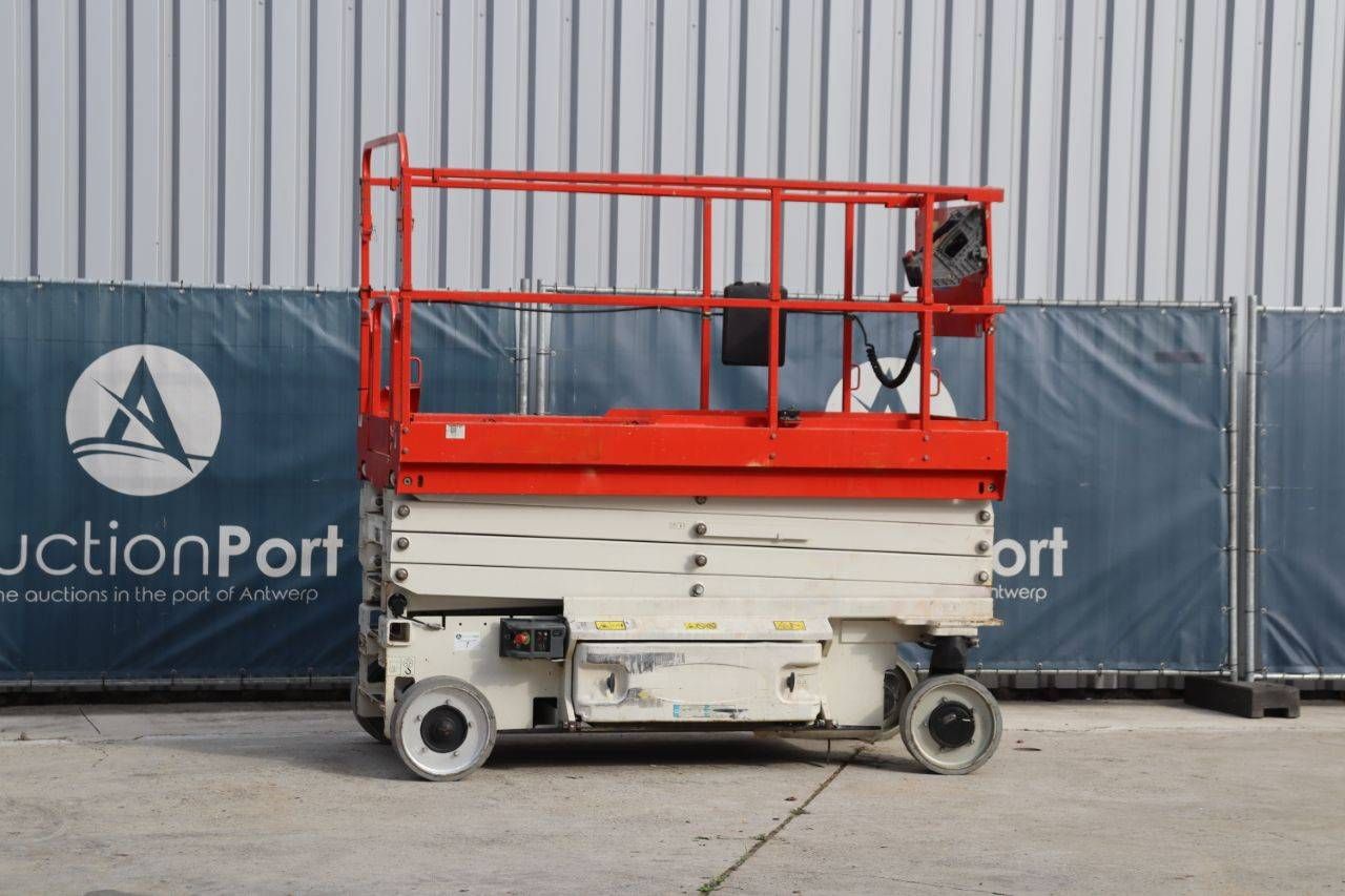 Scissor Lift Oshkosh 3246ES Electric 11.68m 2015