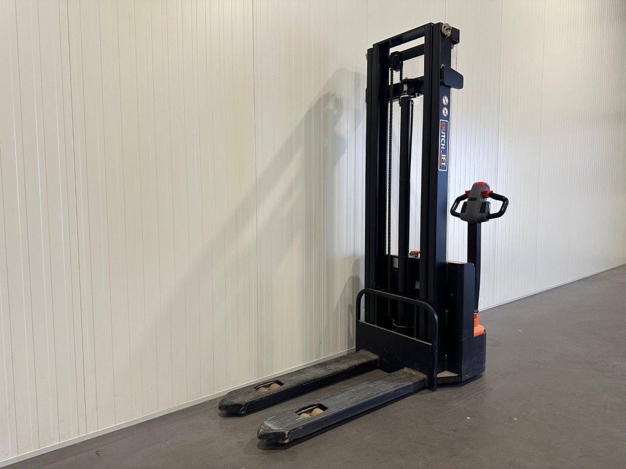 Stacker Dutch ES12-12ES Electric 1200kg 3.3m 2019