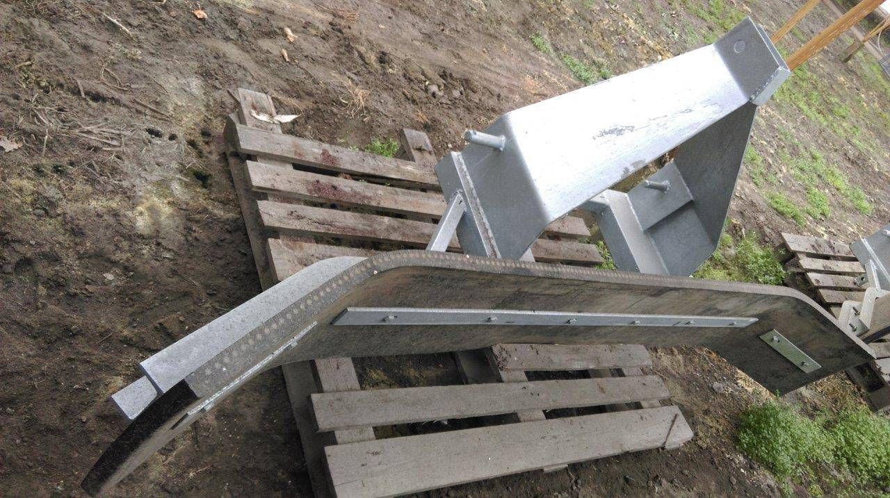 Mud/Feed scraper 260cm Demo