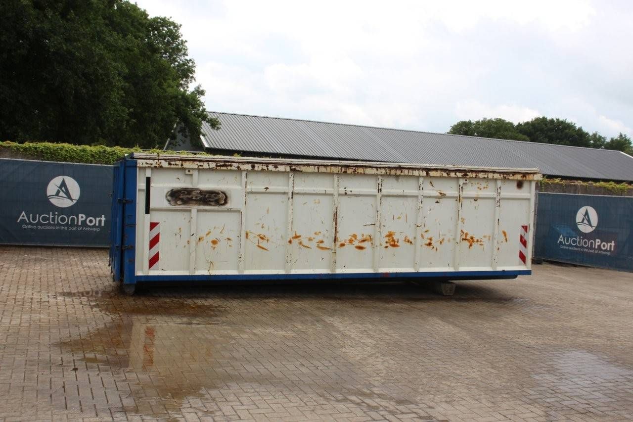 Container 7x2.3x1.75m