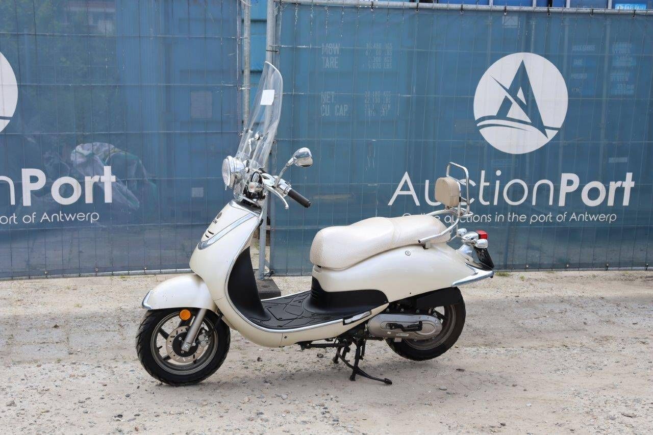 Scooter Sym XS50QT-2 Petrol 2hp 2011