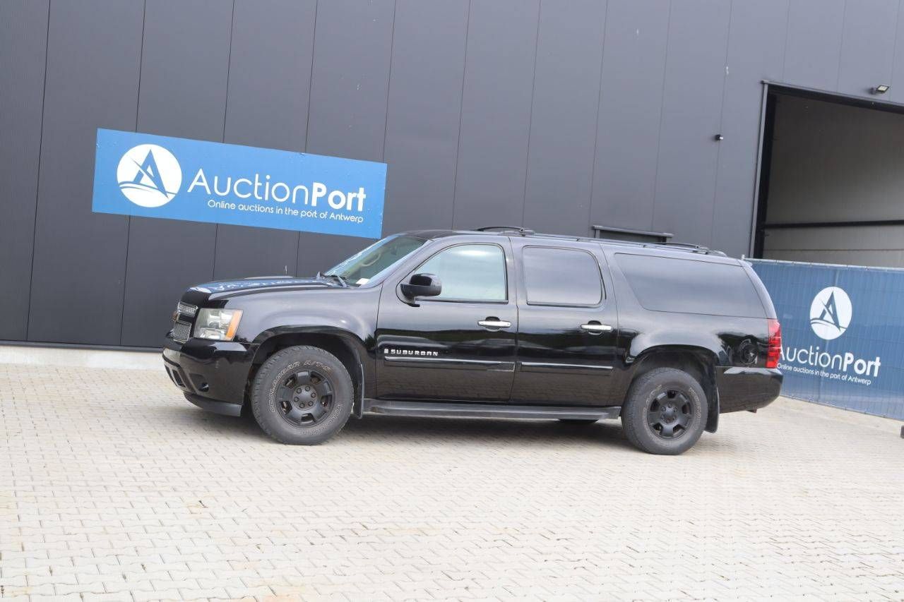 SUV Chevrolet Suburban LPG/Petrol 324hp 2007