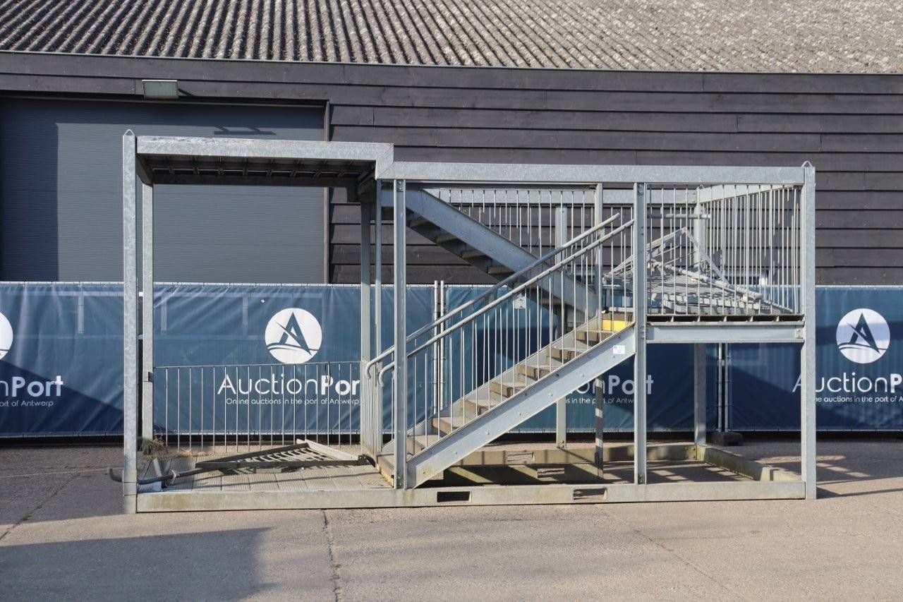 Metal Platform Ladder 3.0m