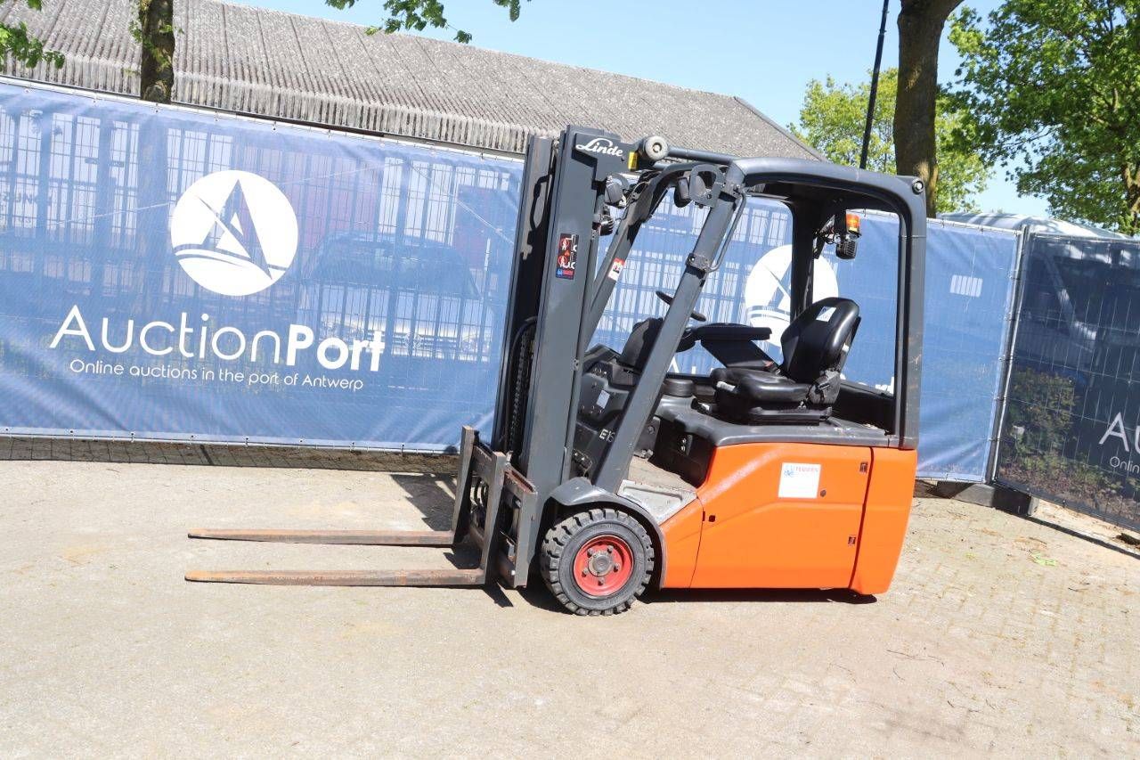 Carrello elevatore elettrico Linde E16-01 da 1600 kg, anno 2011