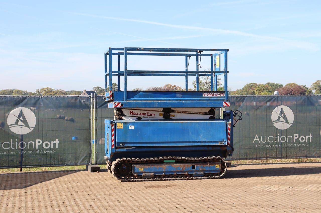Nacelle élévatrice à ciseaux Holland Lift Y-70DL12-TR Diesel 9 m