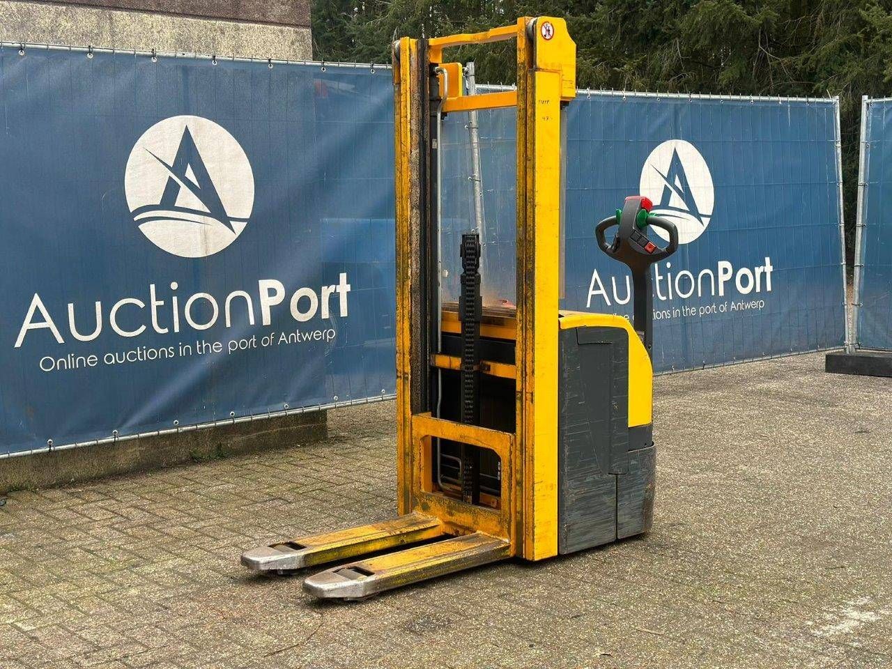 Stacker Jungheinrich EJC 212 Electric 1200kg