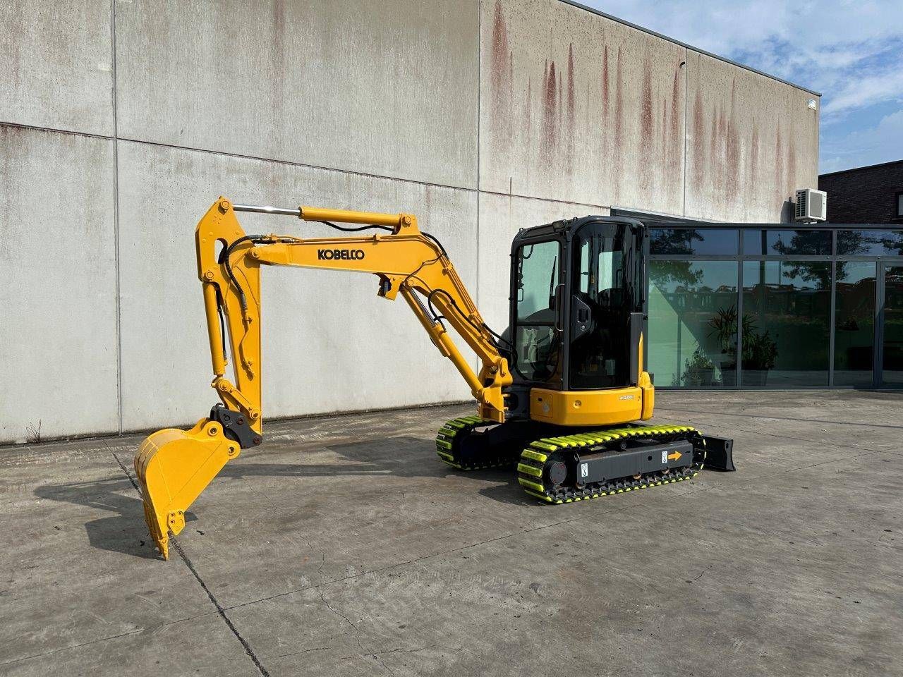 Crawler excavator Kobelco SK35SR-6 Diesel