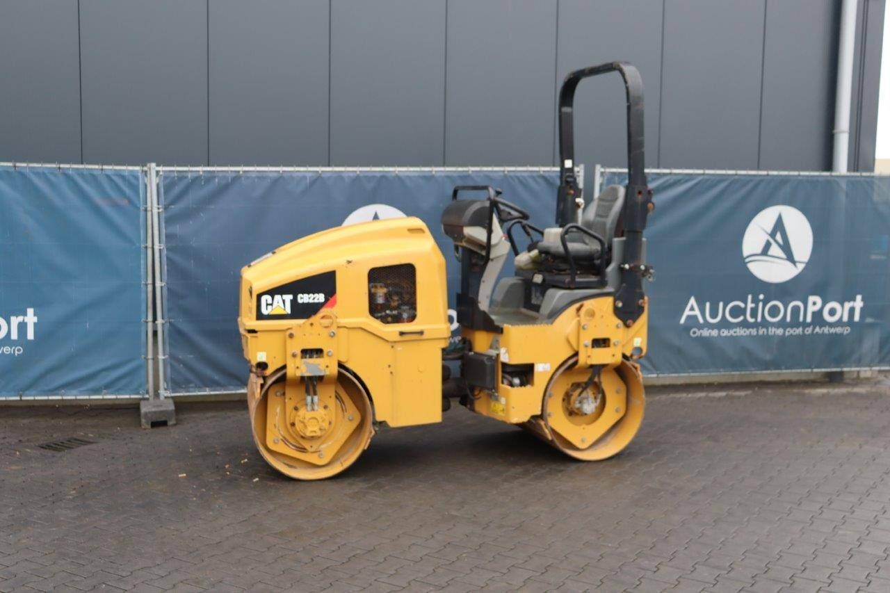 Roller caterpillar CB22B Diesel