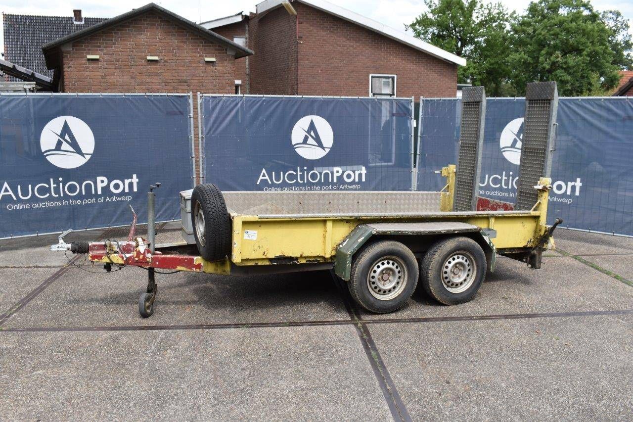 Machine transporter