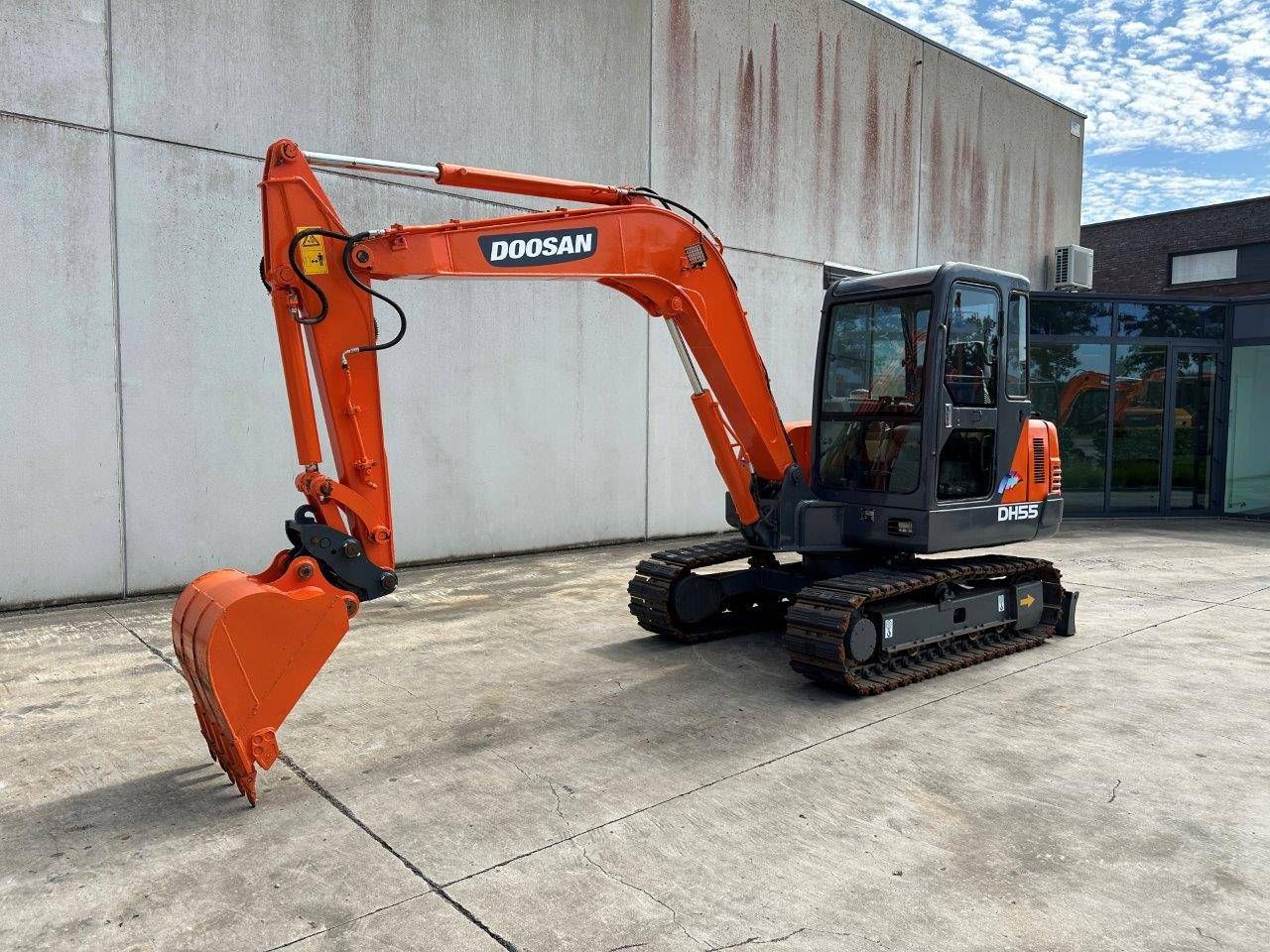 Crawler excavator Doosan DH55-V Diesel 2010