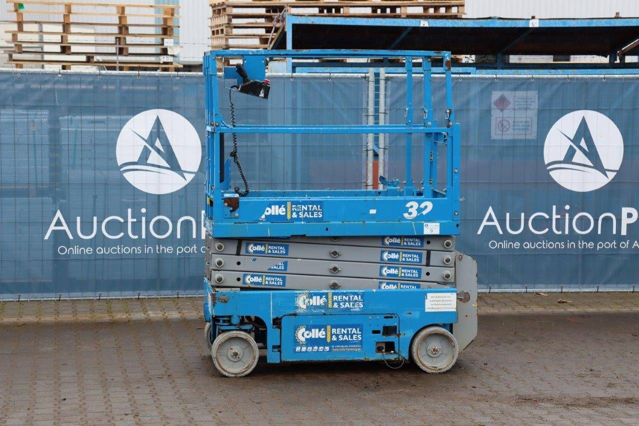 Scissor lift Genie GS-1932 Electric 7.8m 2014