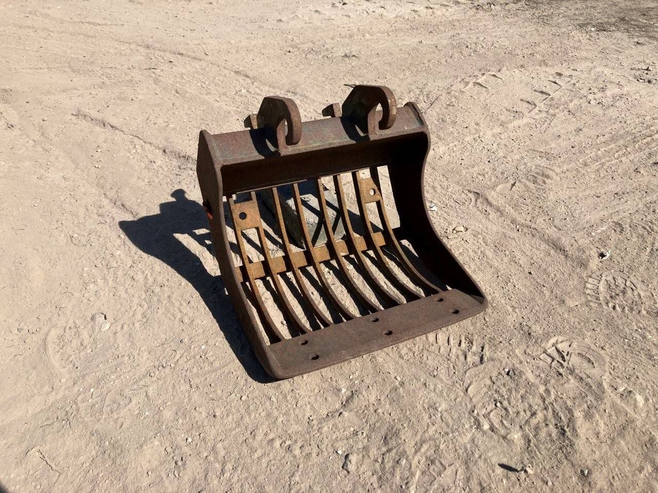Rubble bin CW00
