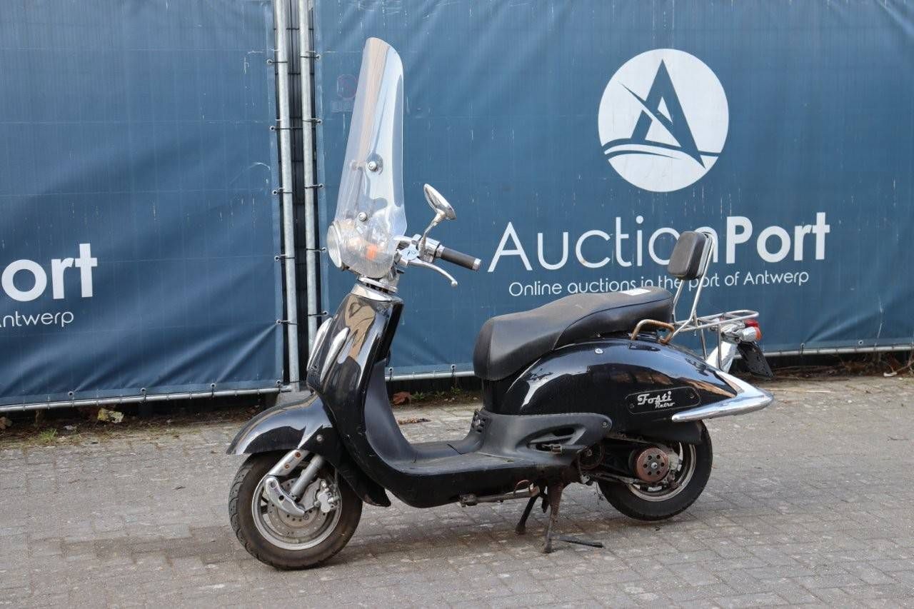 Scooter Fosti FT50QT-E.25 Gasolina 2cv 2009 (Margen)