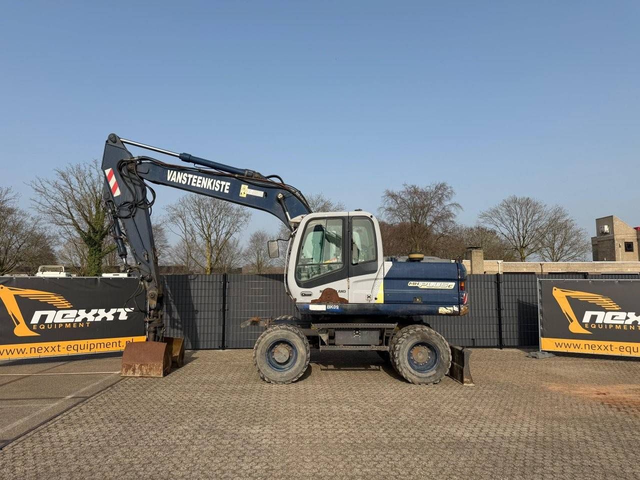 New Holland Kobelco MH PLUS C Diesel Wheeled Excavator 112kW 2006