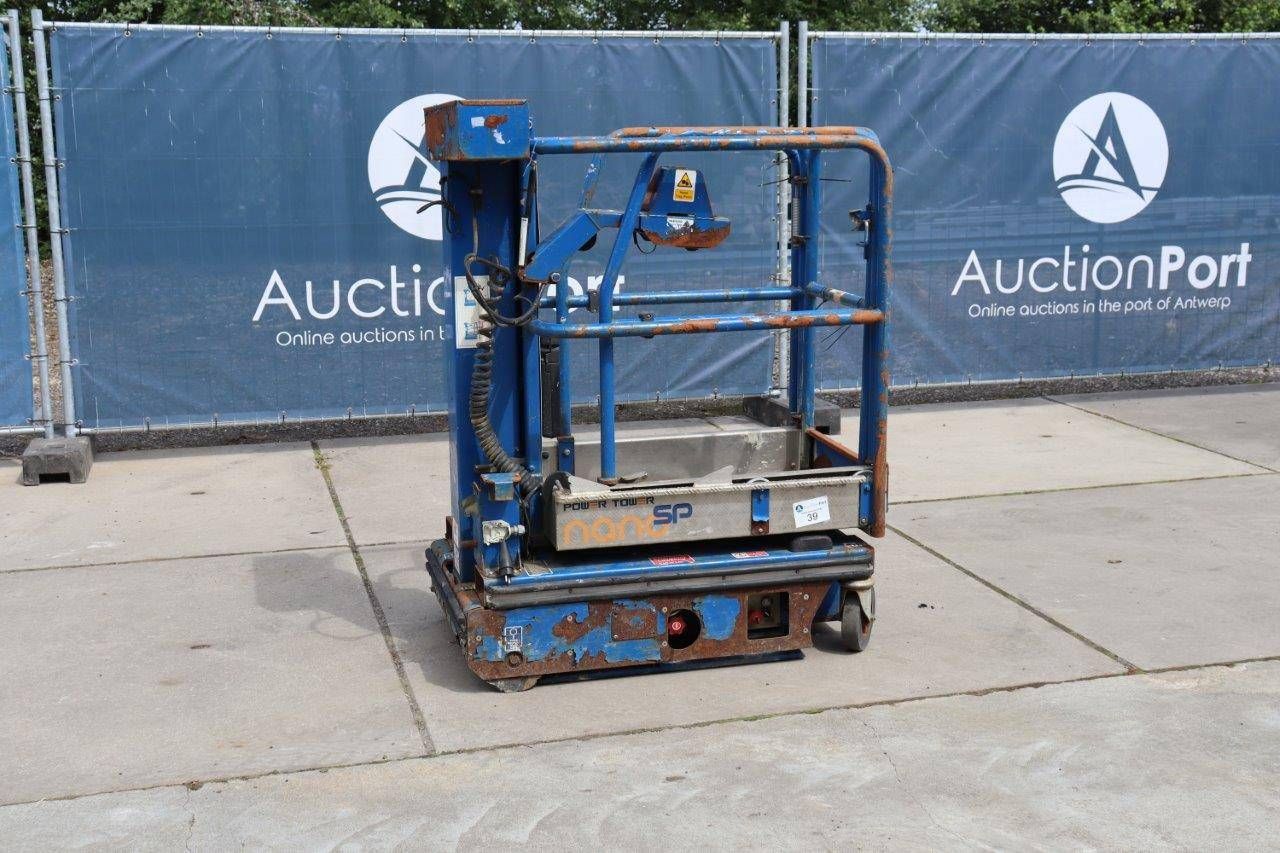 Masthoogwerker Power Tower Nano SP Elektrisch 200kg 4.5m 2014  