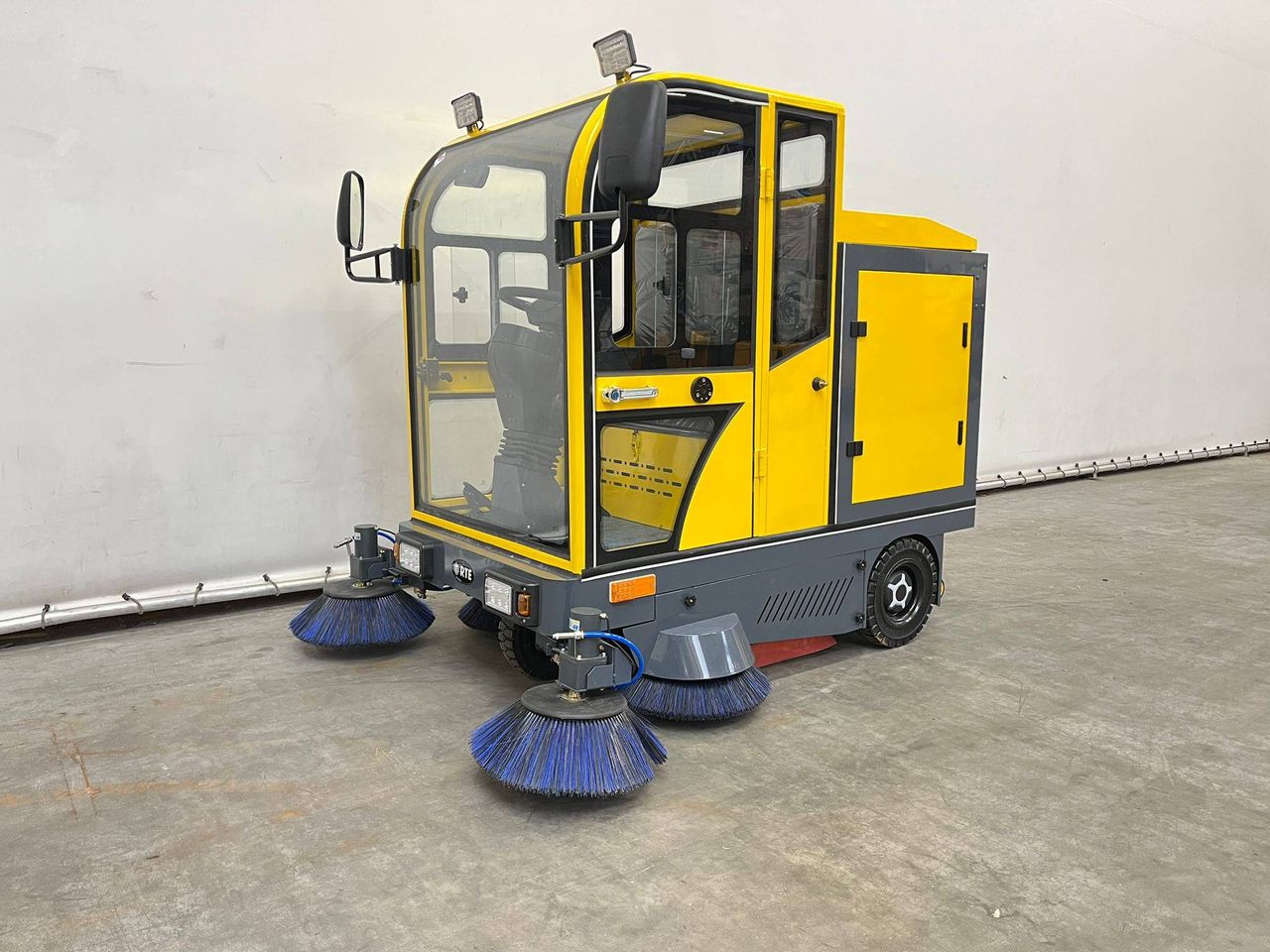 Sweeper RTE ST150 Electric 2025
