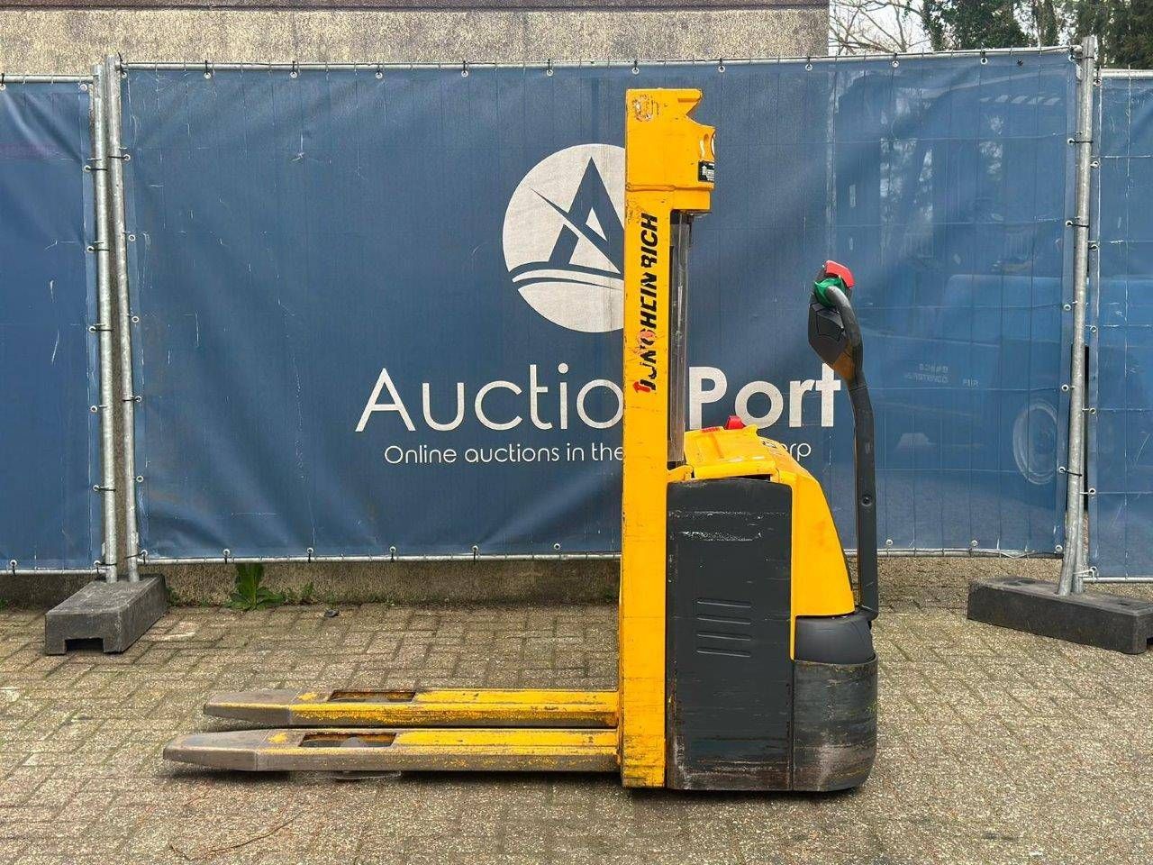 Stacker Jungheinrich EJC 112 Electric 1200kg 