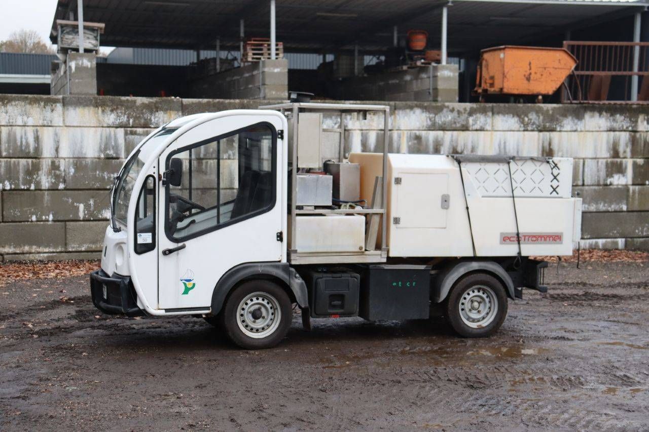 Cleaning machine Goupil G3 Electric 2013