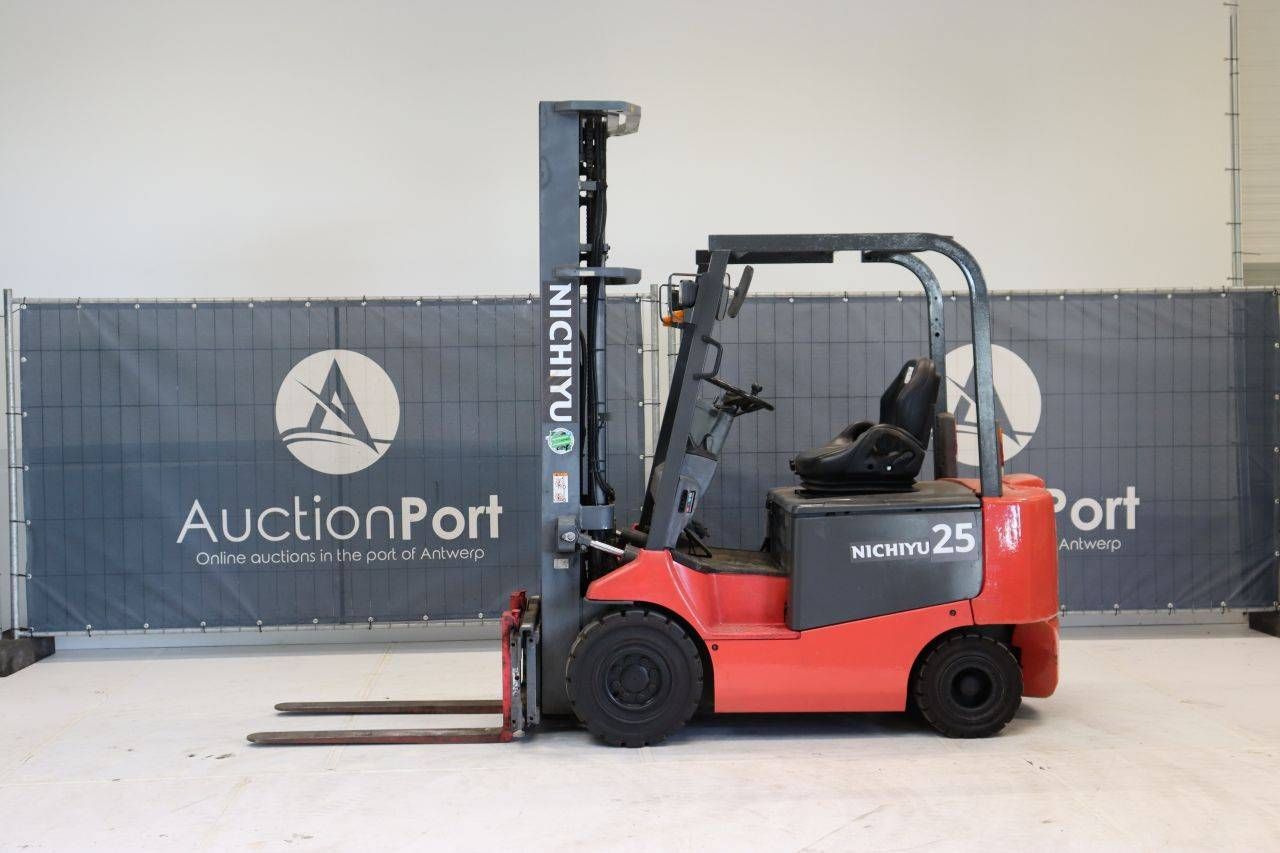 Nichiyu FB25PN-75-600MSF Elektrogabelstapler 1350 kg 6,0 m