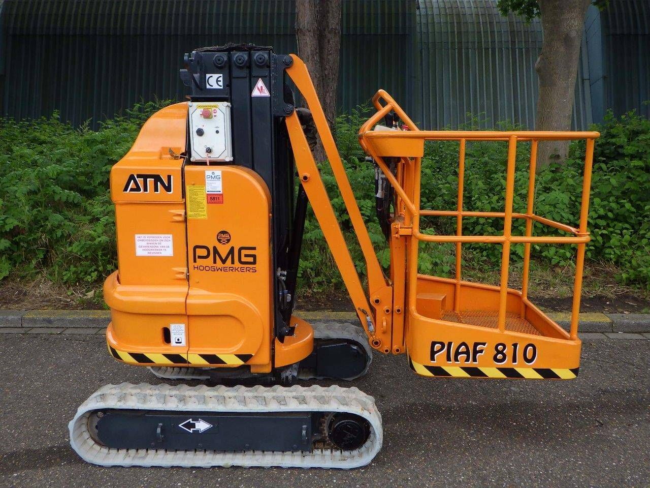 Mast lift ATN Piaf810 Electric 8.1m 2014