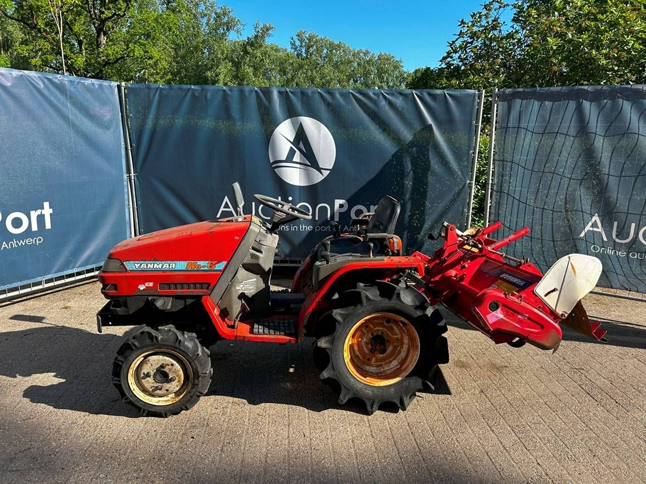 Mini tractor Yanmar Ke-3 Diesel with cultivator