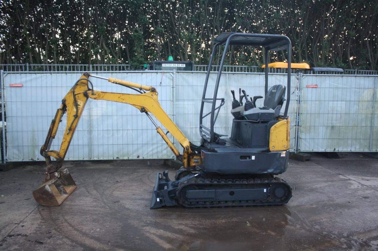 Mini excavator Komatsu PC16R-3HS Diesel 11.6kW 2021