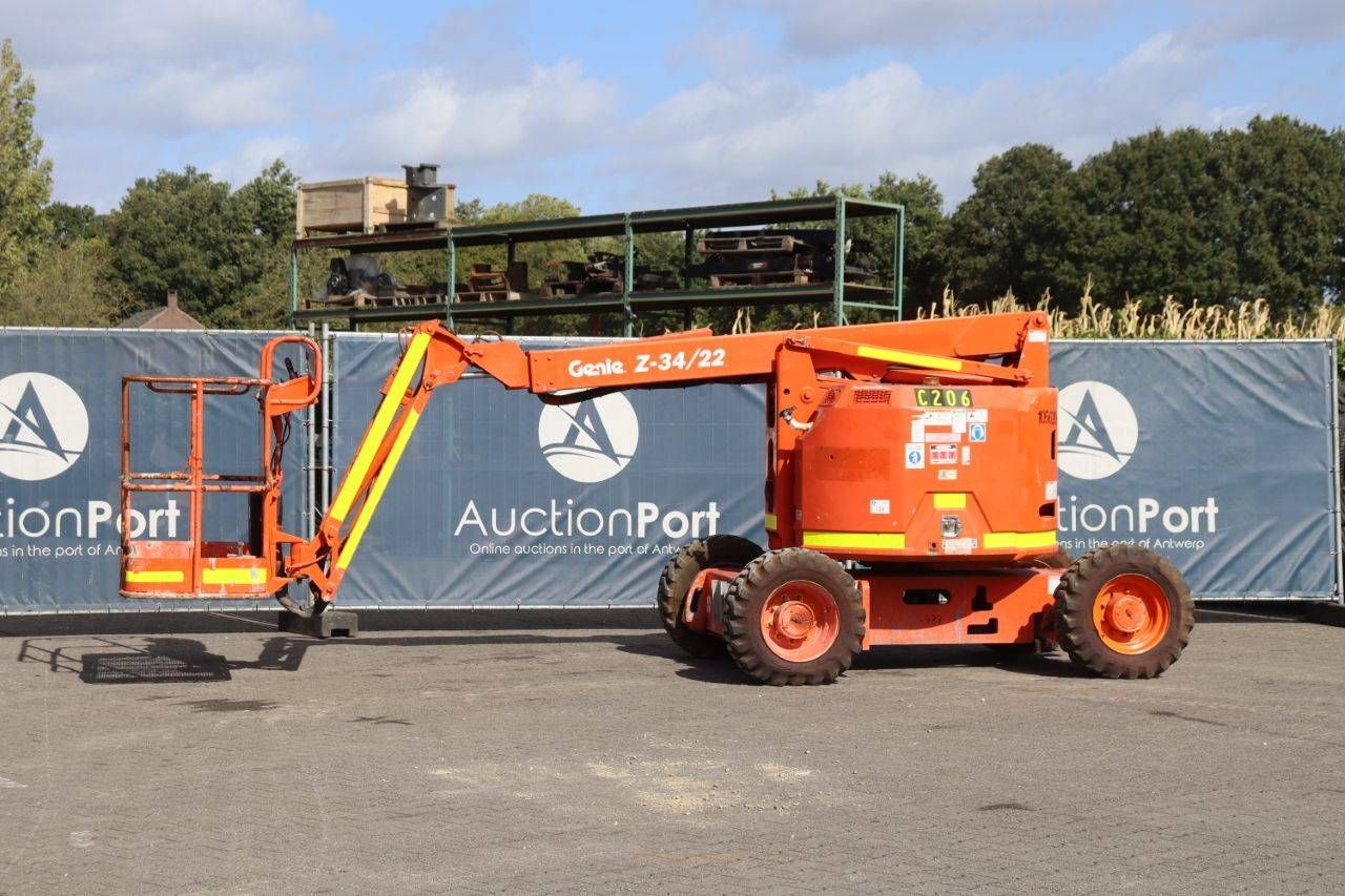 Genie Z-34/22 Diesel 12.52m Articulated Boom Lift 2008